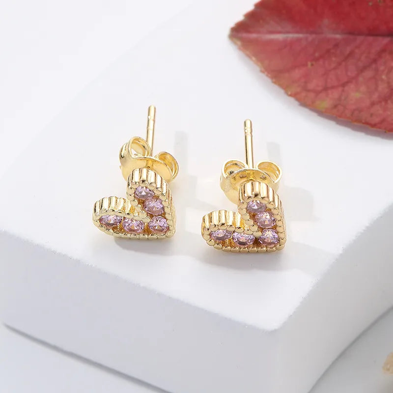 Aretes de corazón relleno de zirconia