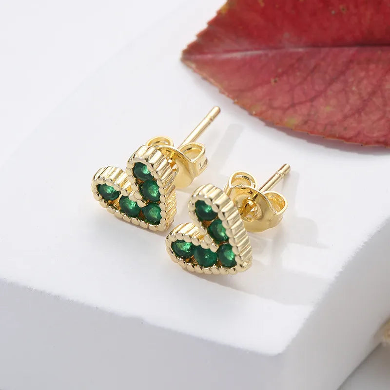 Aretes de corazón relleno de zirconia