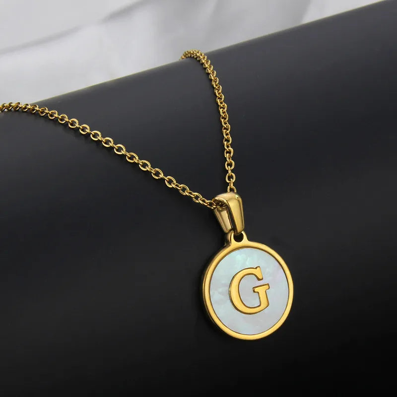 Collar circular letras Dorado
