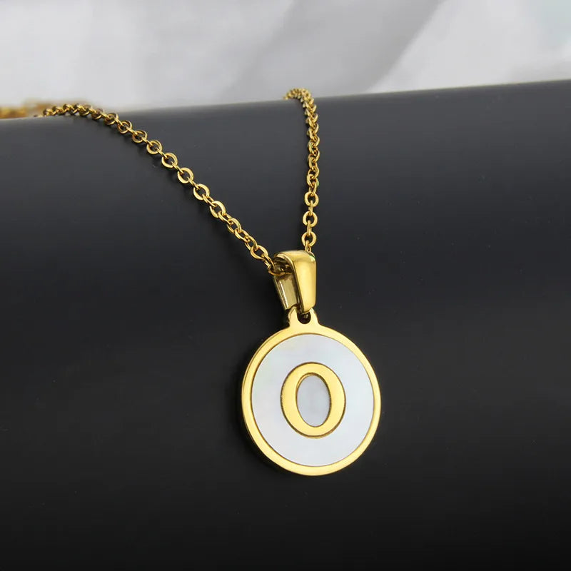 Collar circular letras Dorado
