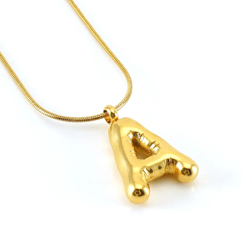 Collar letra burbuja