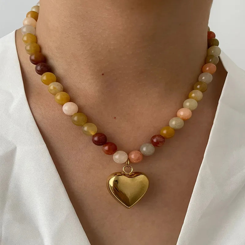 Collar corazon piedra natural