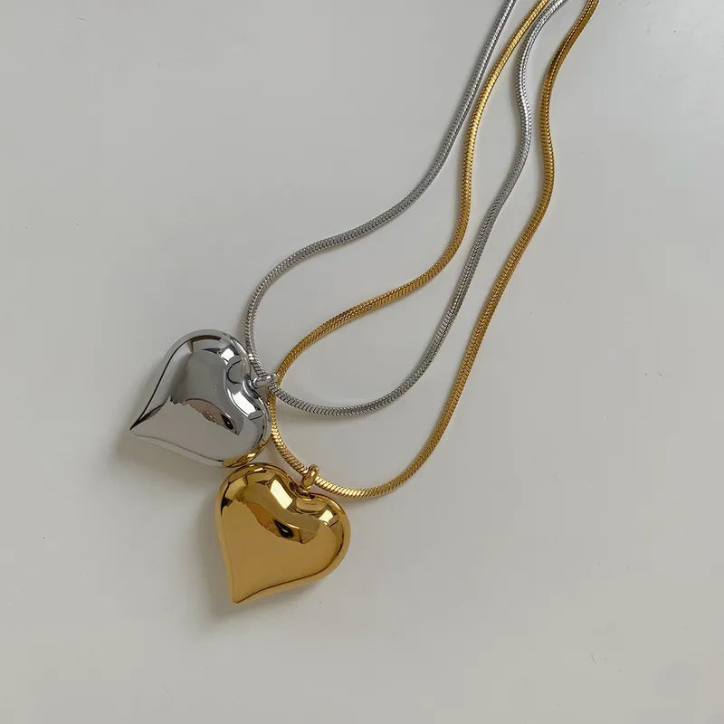 Collar de Corazón Moderno